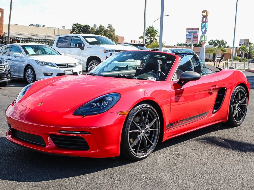 2023 Porsche Boxster photo 3