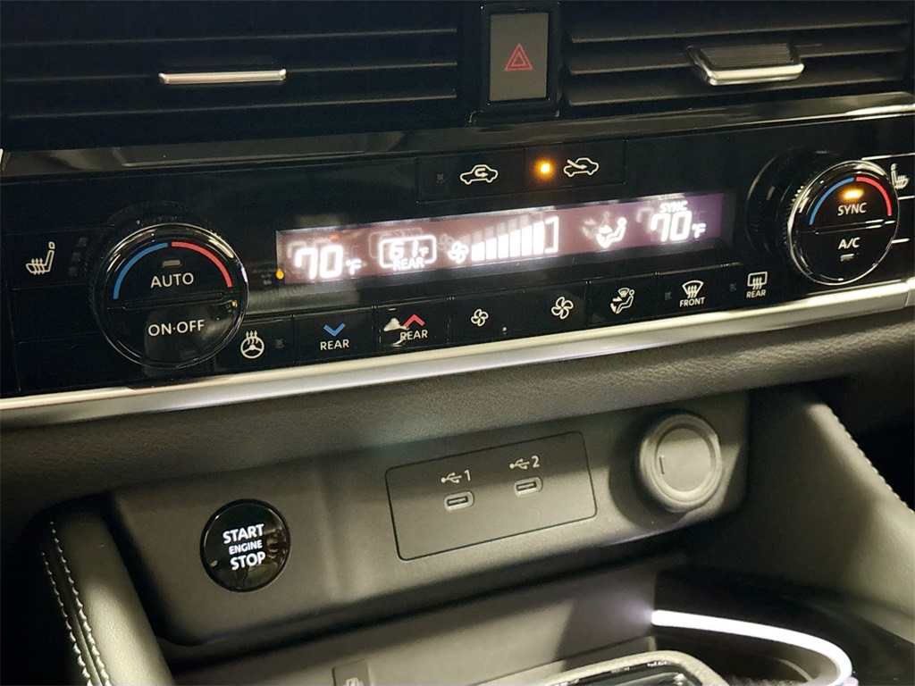 2026 Nissan Rogue Platinum photo 29