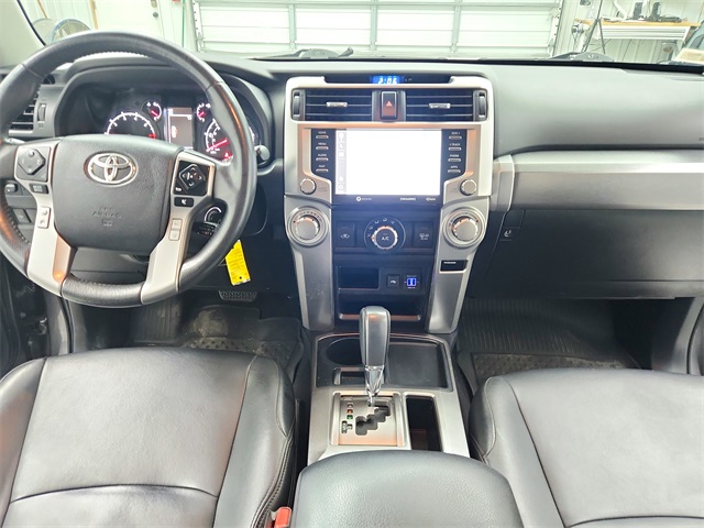 2020 Toyota 4Runner SR5 photo 22