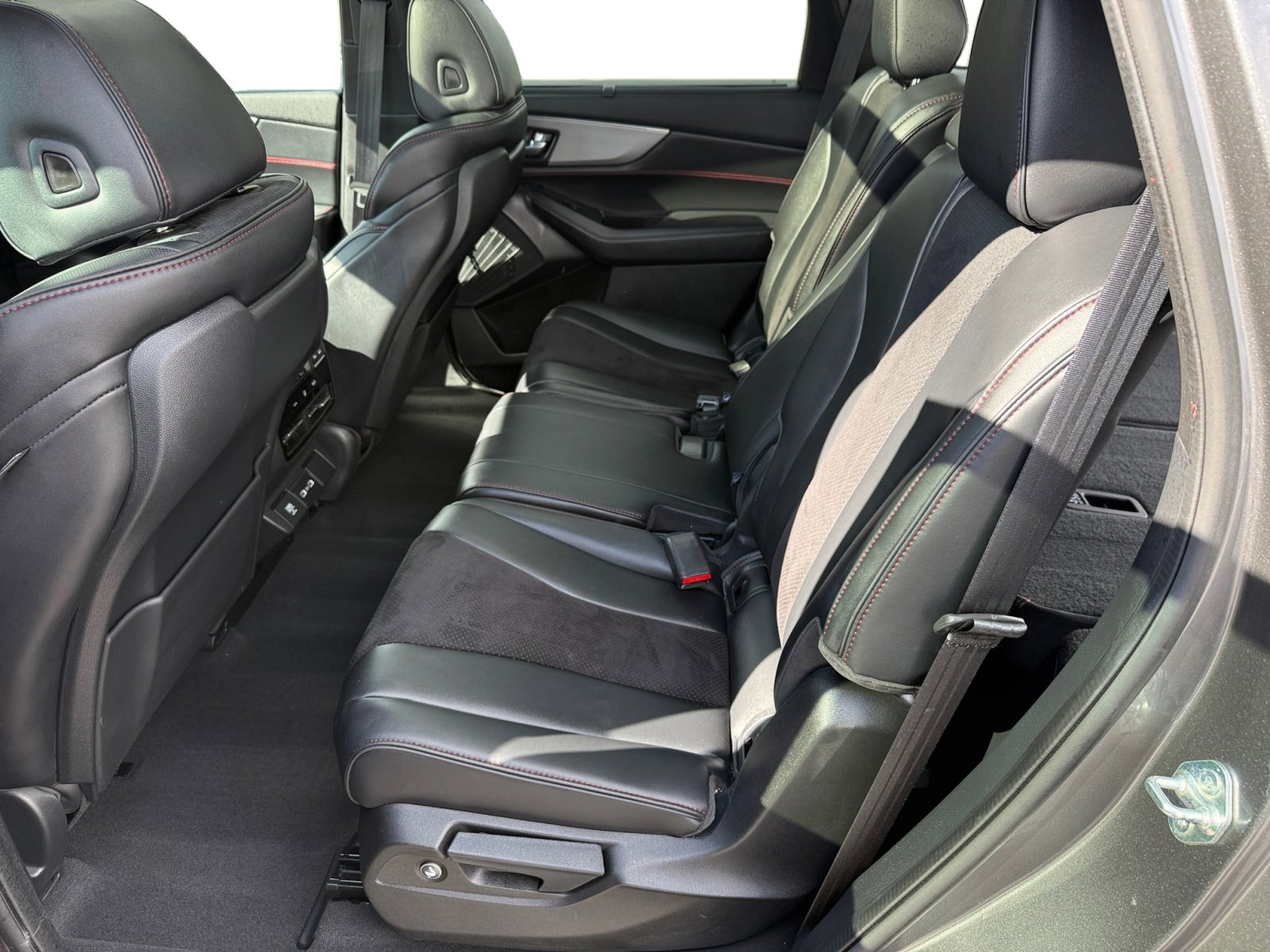 2023 Acura MDX SH-AWD A-Spec photo 16
