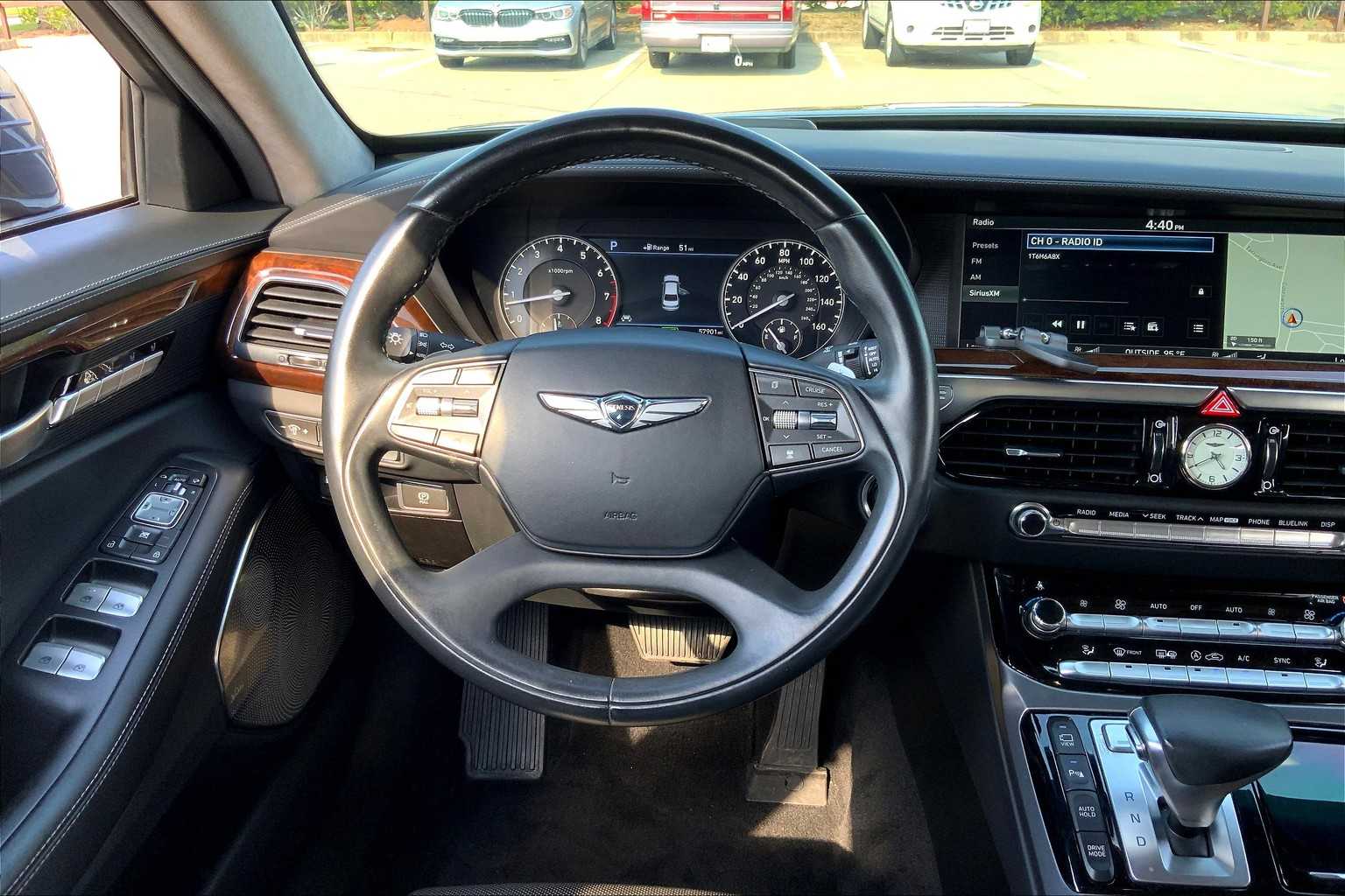 2019 Genesis G90 3.3T Premium photo 5