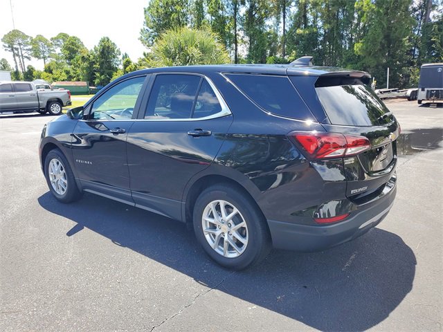 2022 Chevrolet Equinox LT photo 3