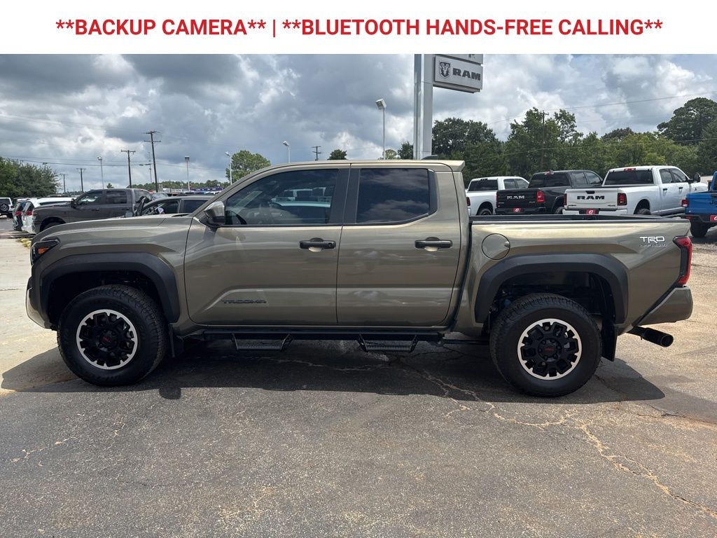 2024 Toyota Tacoma TRD Off-Road photo 2