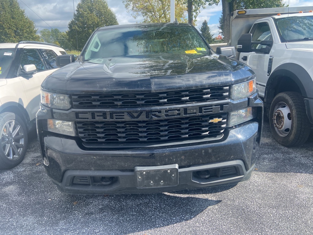 2021 Chevrolet Silverado 1500 Custom photo 2