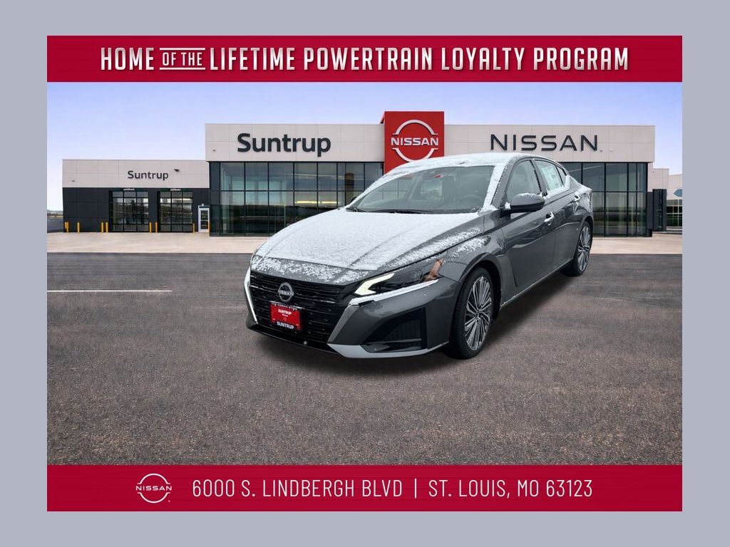 2025 Nissan Altima SL's photo