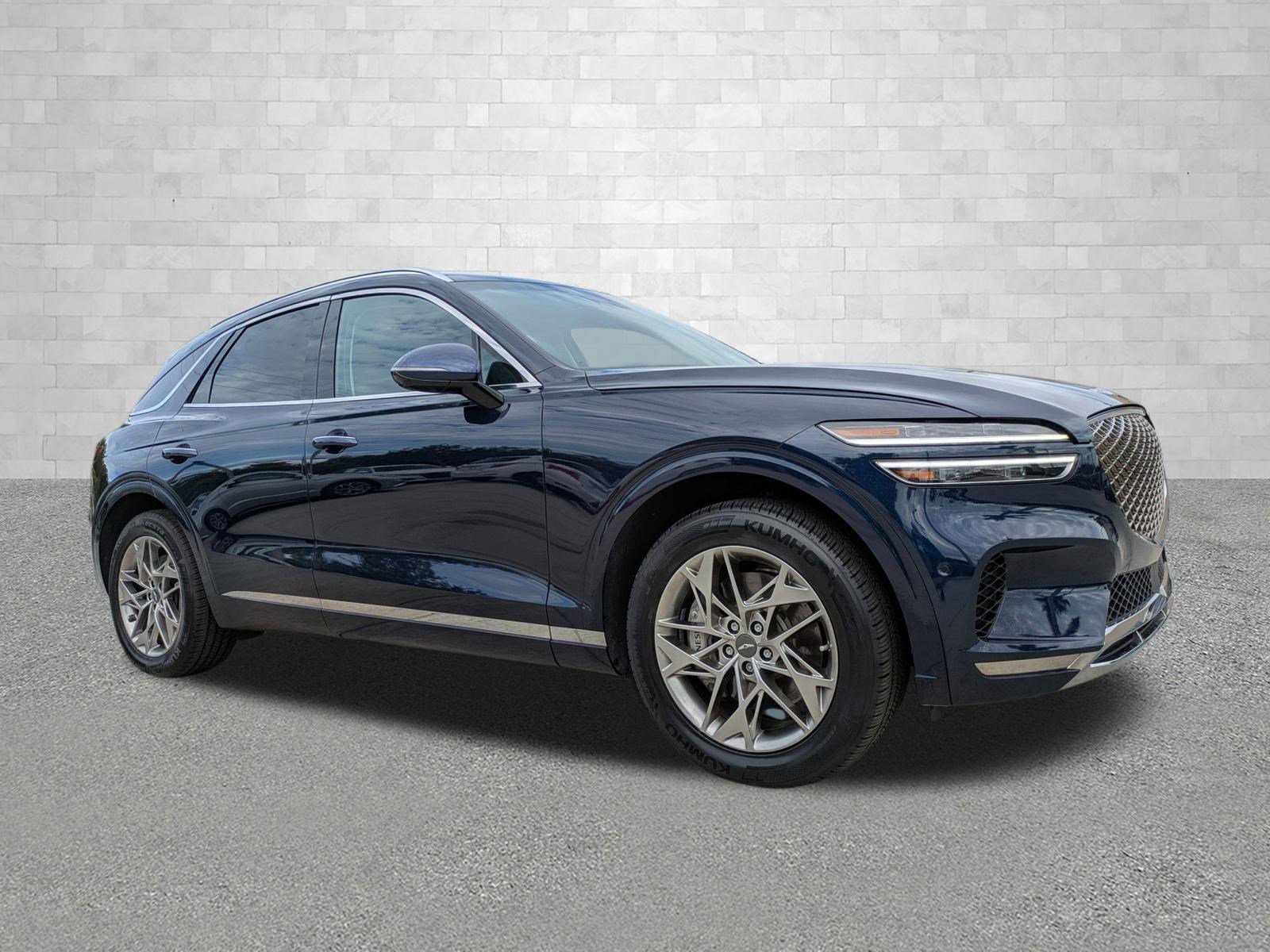 2023 GENESIS GV70 Standard
