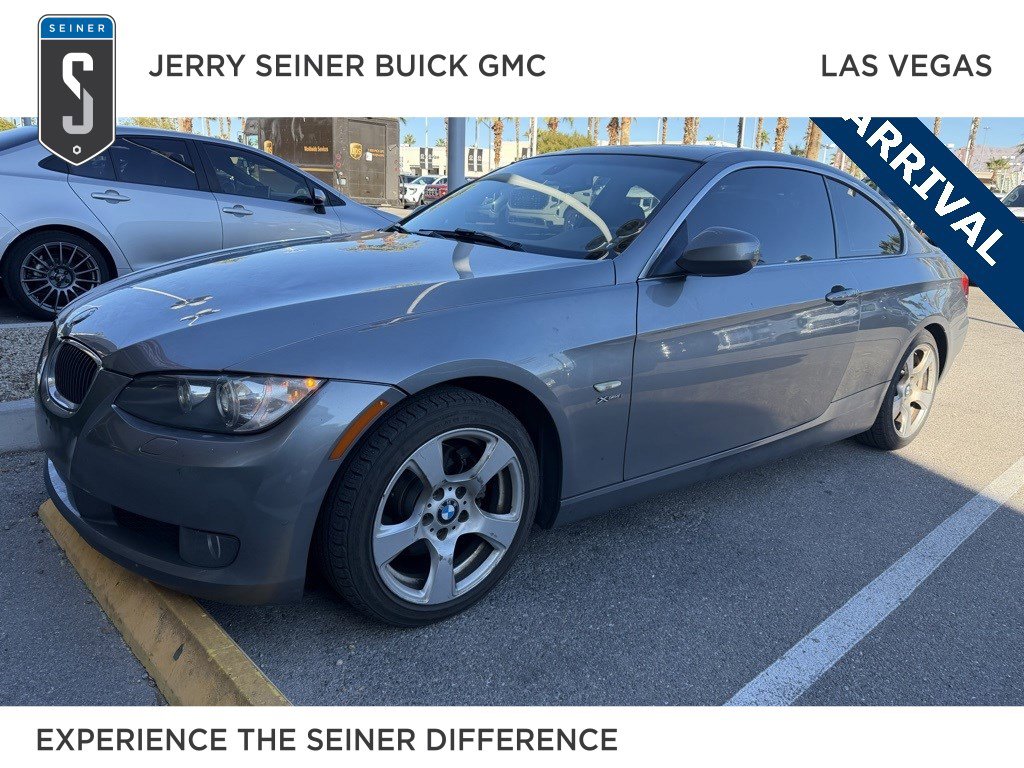 2010 BMW 3 Series 328i's photo