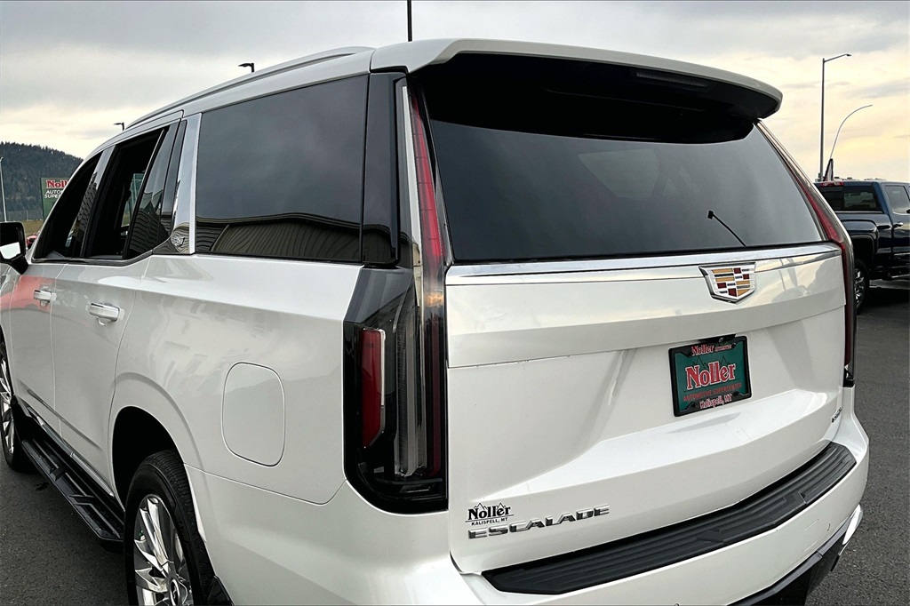 2023 Cadillac Escalade Premium Luxury photo 30