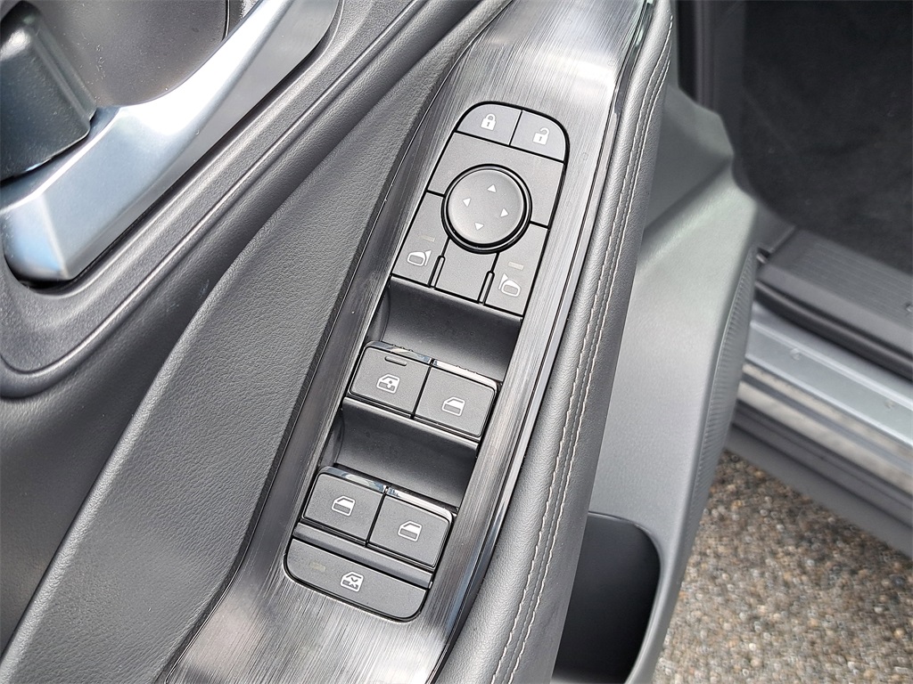 2026 Nissan Rogue SV photo 22