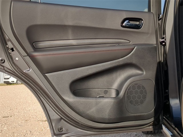 2025 Dodge Durango R/T Plus photo 16