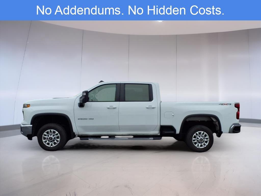 2024 Chevrolet Silverado 2500HD LT photo 2