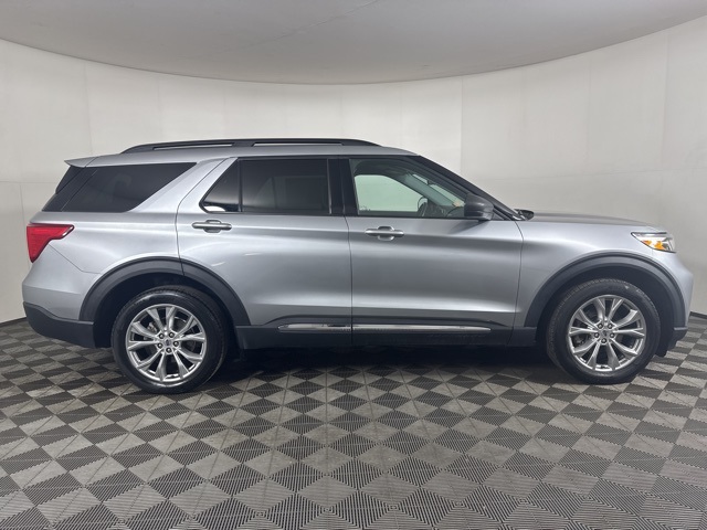 2021 Ford Explorer XLT photo 2