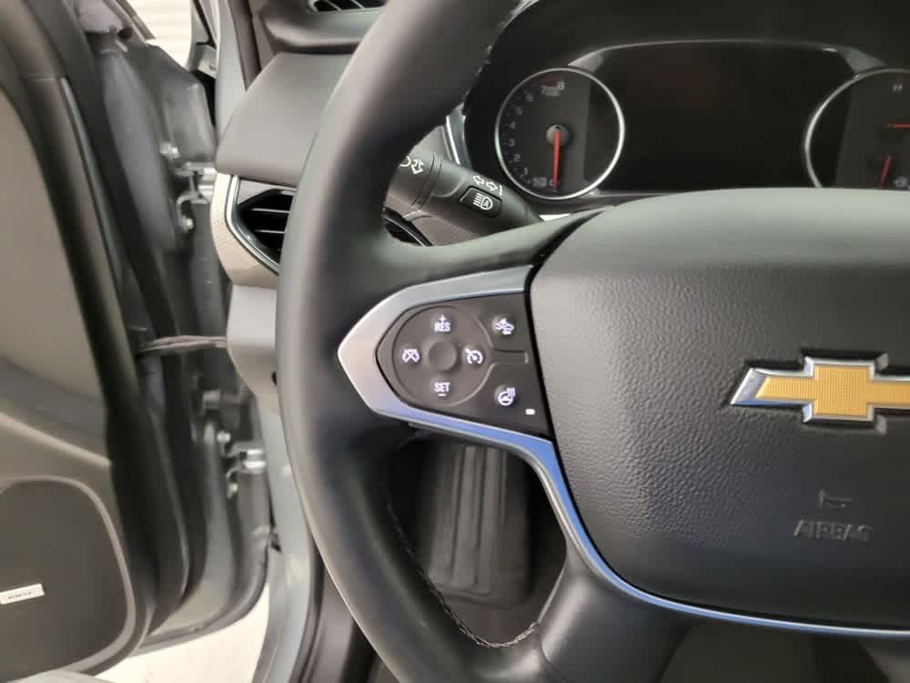 2023 Chevrolet Traverse Premier Leather photo 2