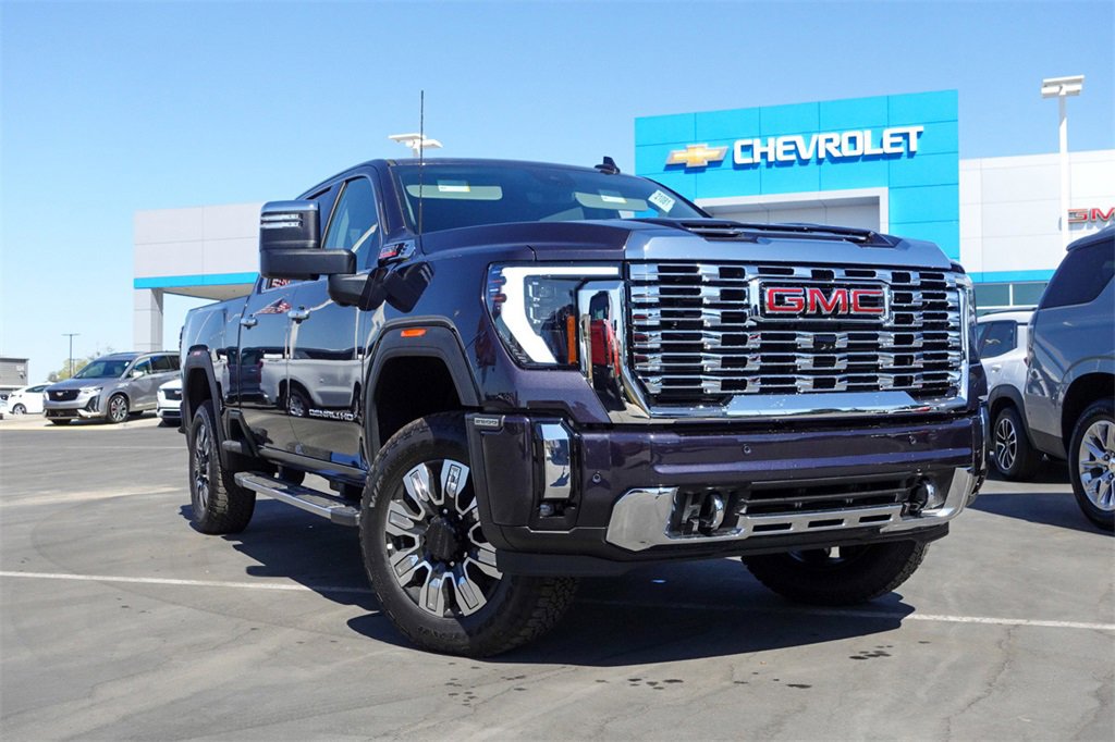 2025 GMC Sierra 2500HD Denali's photo