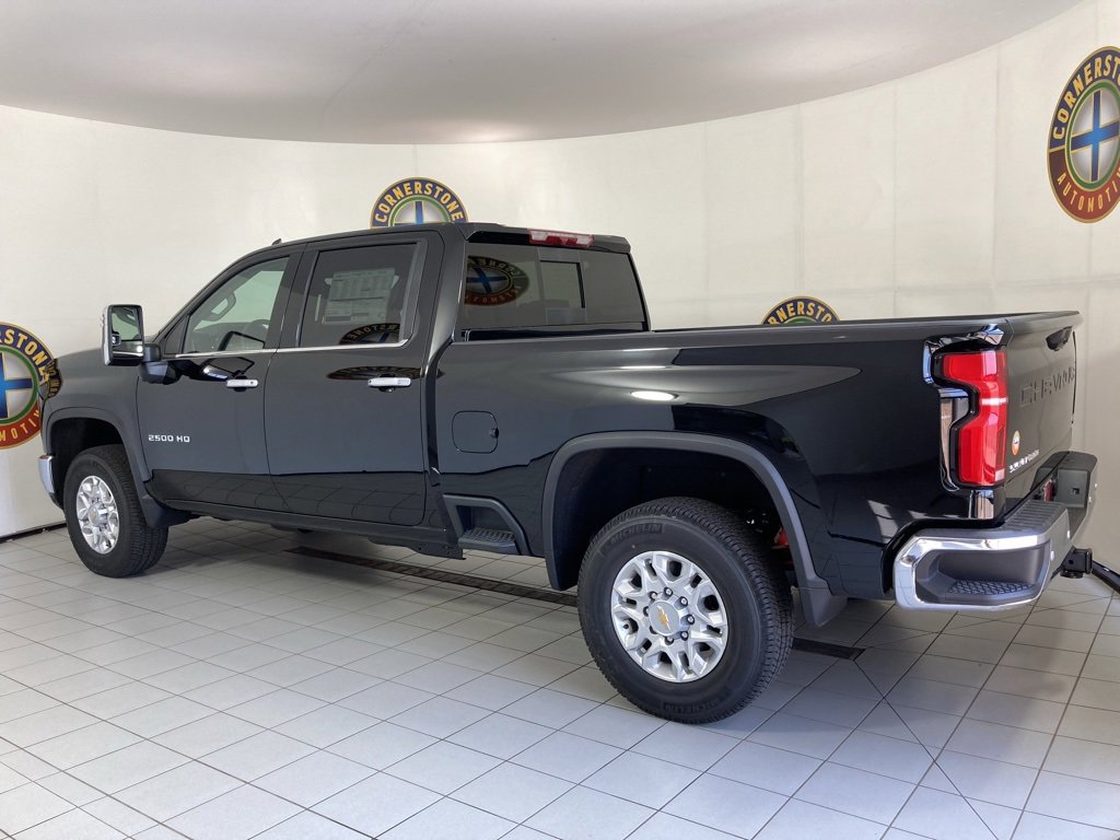 2025 Chevrolet Silverado 2500HD LTZ photo 16