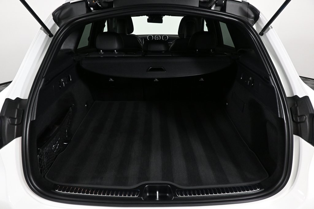 2025 Mercedes Benz GLC 300 photo 27