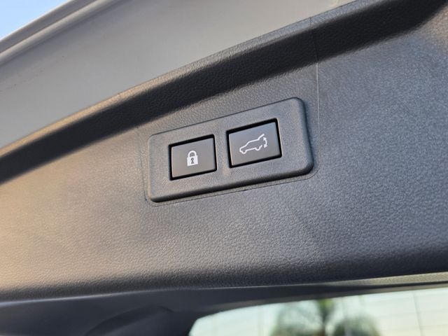 2025 Subaru Outback Premium photo 12