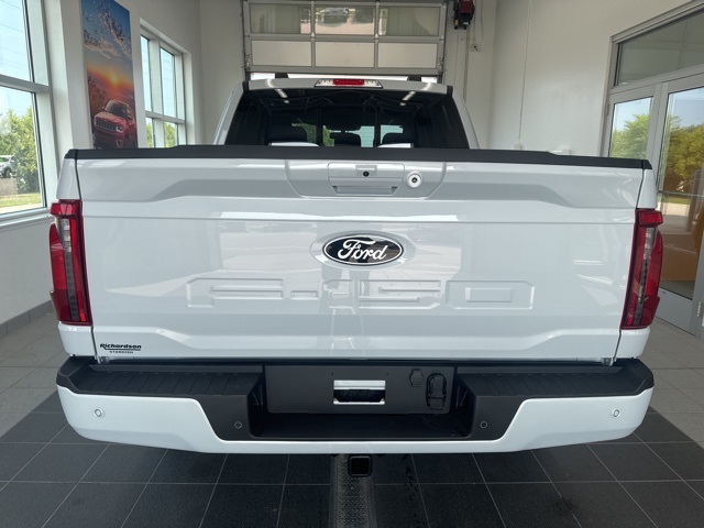2025 Ford F-150 XLT photo 8
