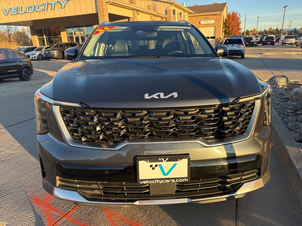 2024 Kia Sorento S photo 2