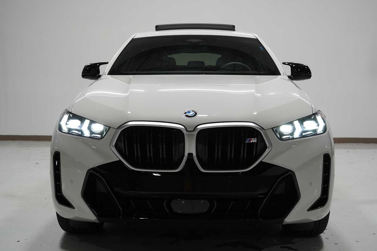 2026 Bmw X6 photo 2
