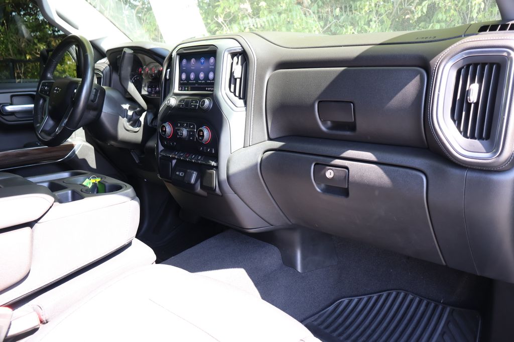 2020 Chevrolet Silverado 1500 RST photo 30