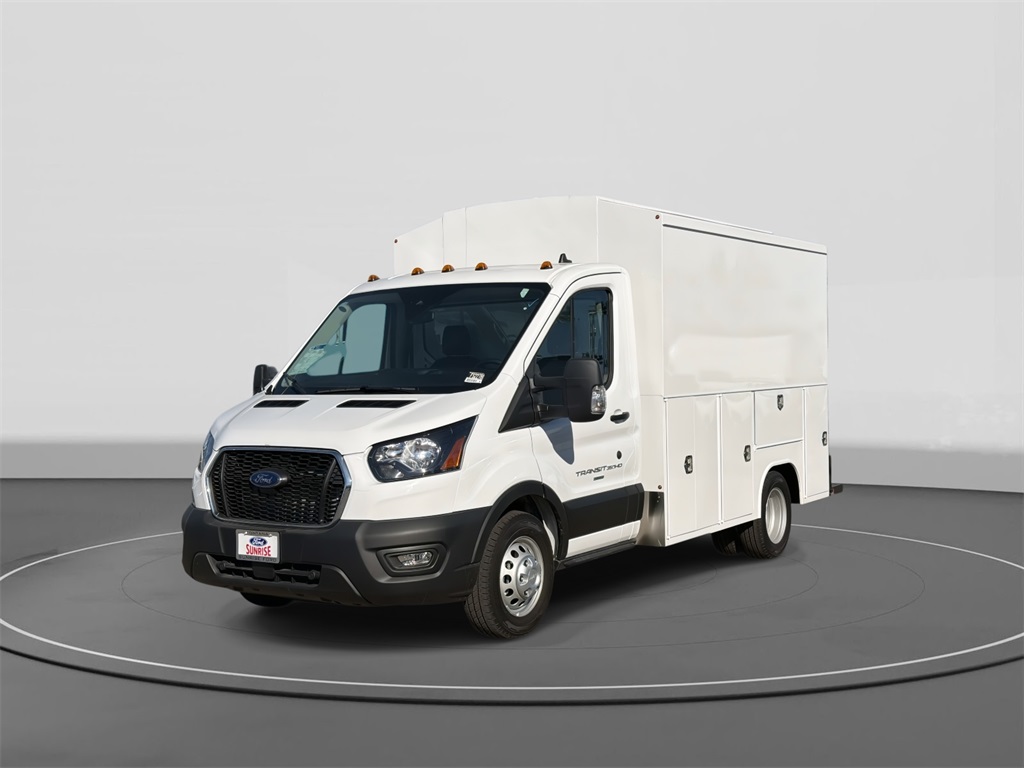2025 Ford Transit Chassis Cab Base's photo