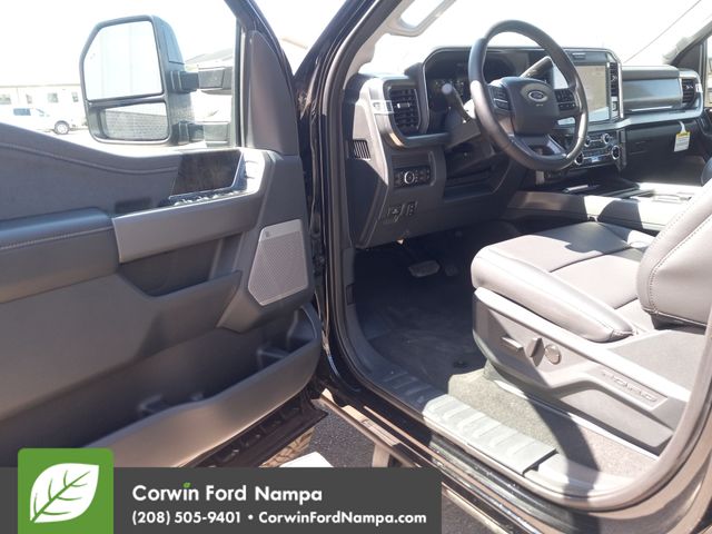 New 2025  Ford Lariat image 10