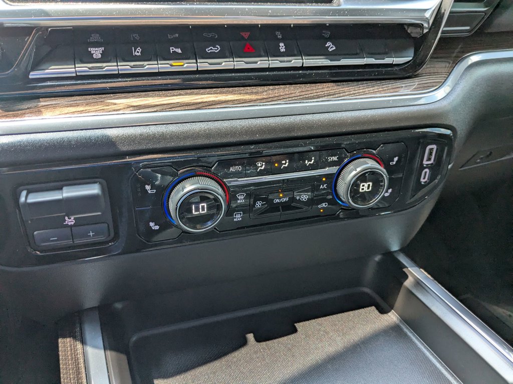 2025 Chevrolet Silverado 3500HD LT photo 11