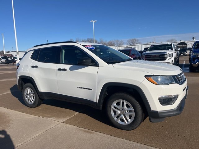 2021 Jeep Compass Sport's photo