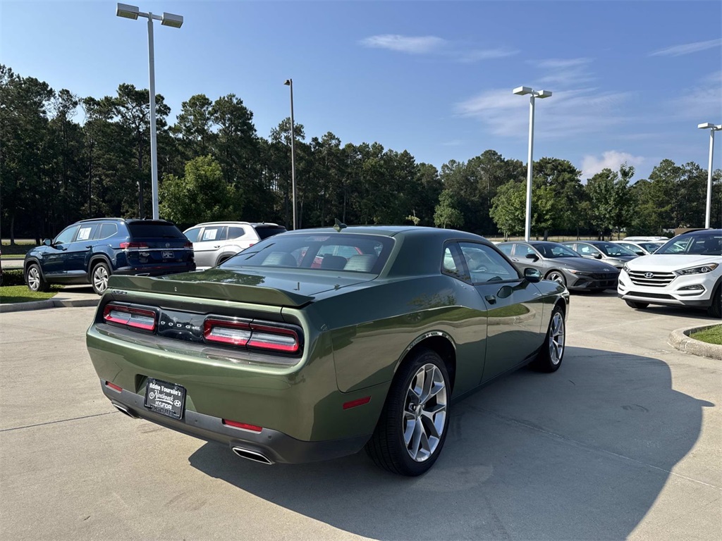 2021 Dodge Challenger SXT photo 6
