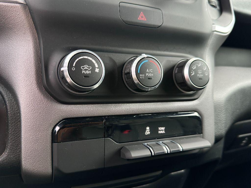 2021 Ram 1500 Big Horn photo 23