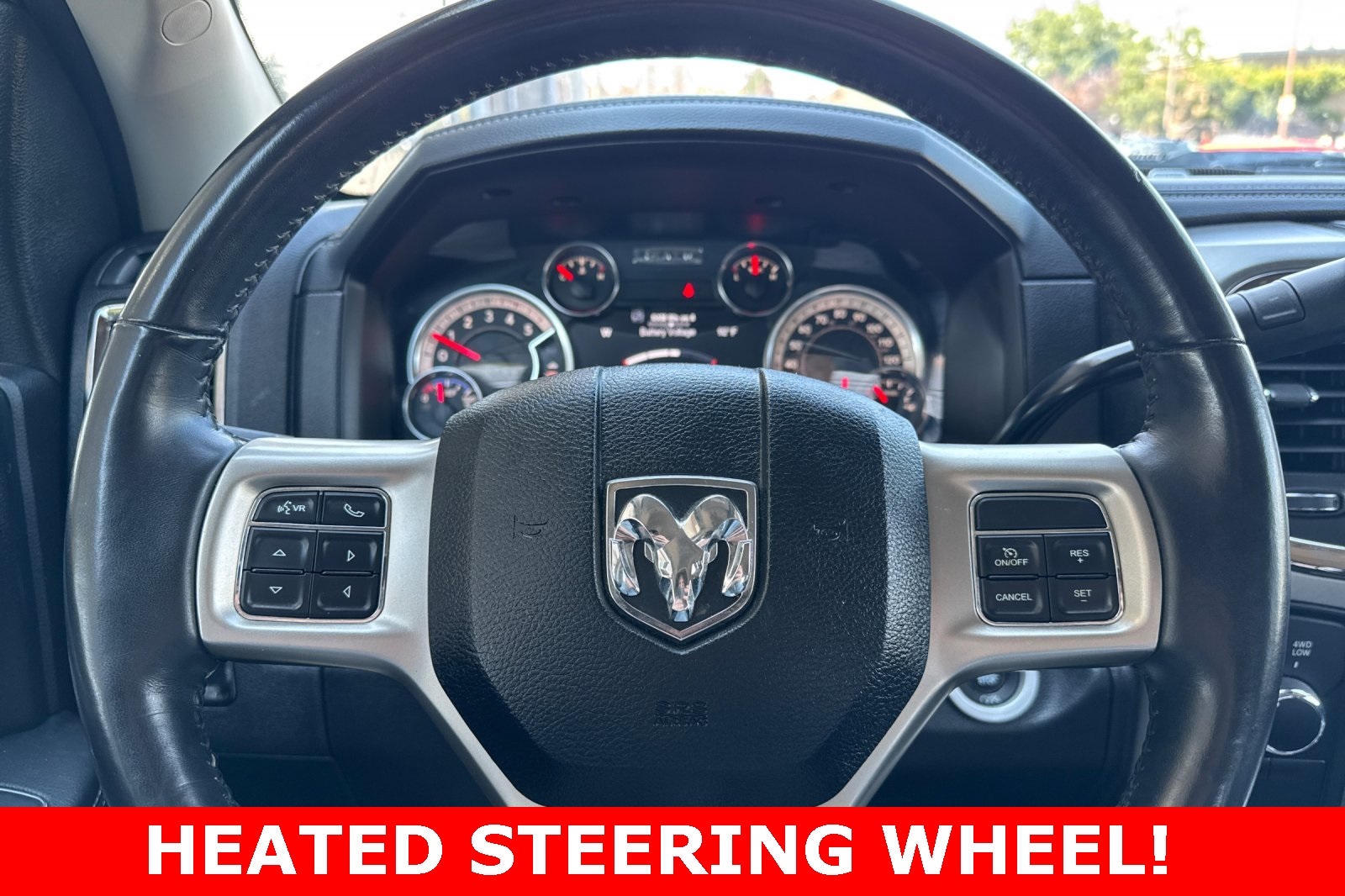 2018 Ram 2500 Laramie photo 14