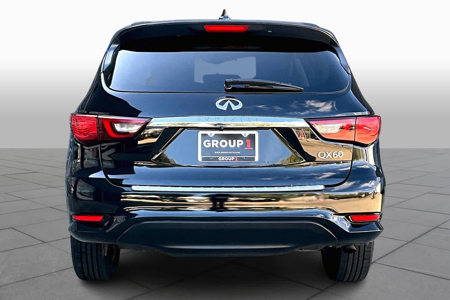 2018 Infiniti QX60 photo 3