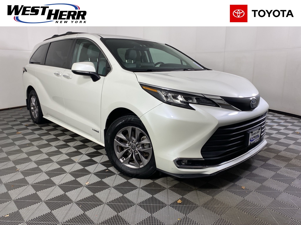 2021 Toyota Sienna XLE