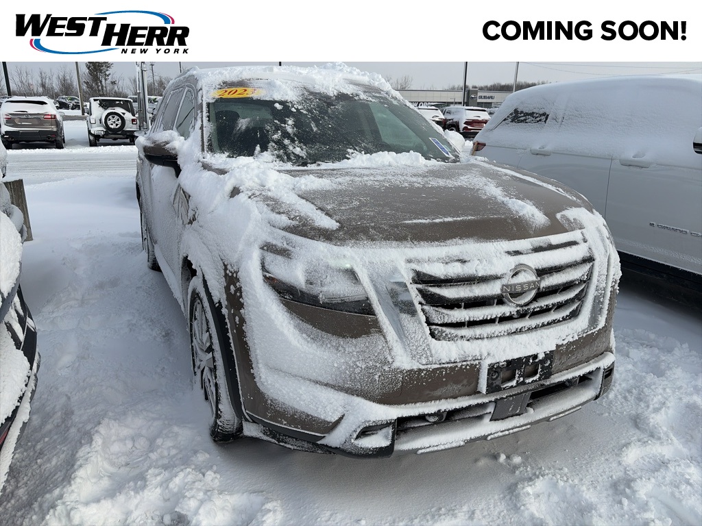 2023 Nissan Pathfinder Platinum