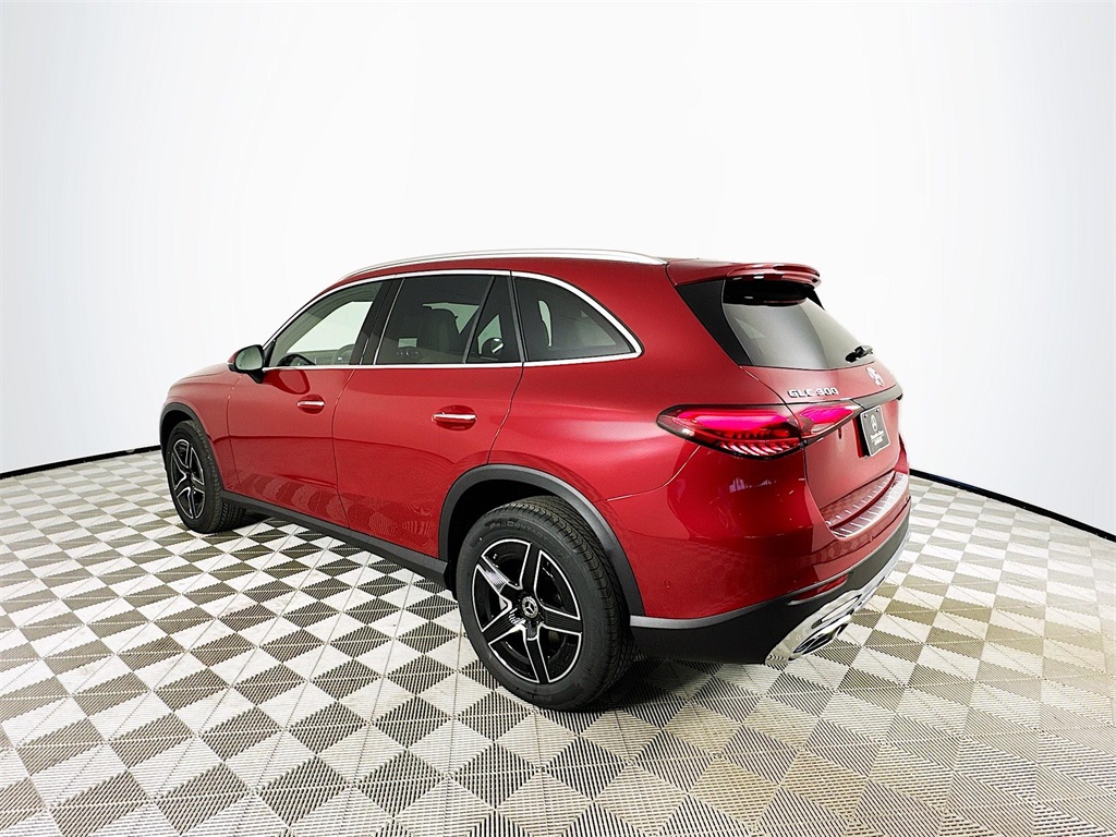 2026 Mercedes Benz GLC 300 4MATIC photo 4