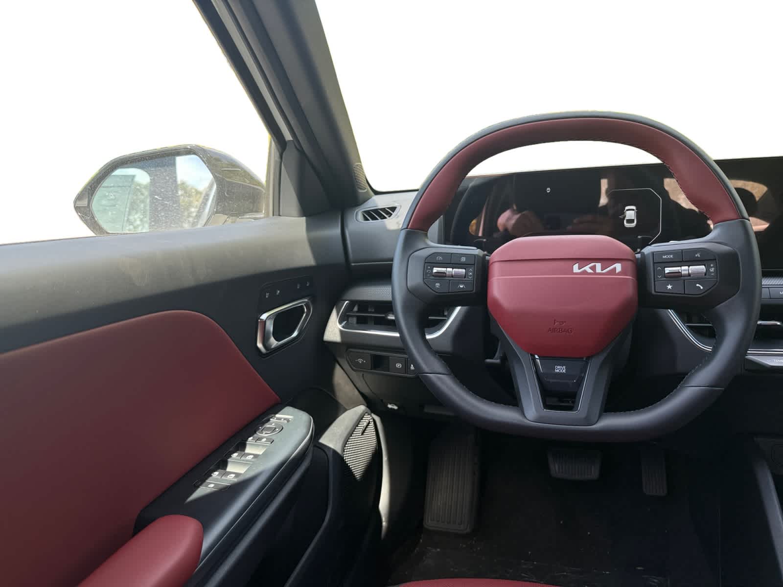 2025 Kia K4 GT-Line photo 10