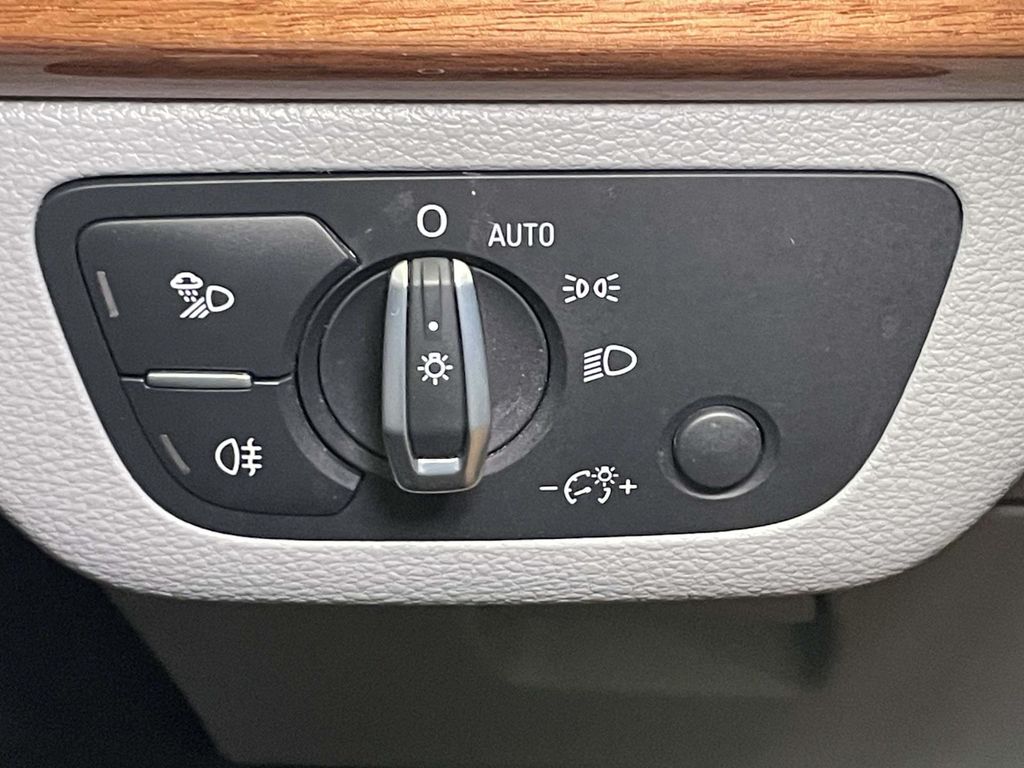 2022 Audi Q5 45 S line Premium photo 31