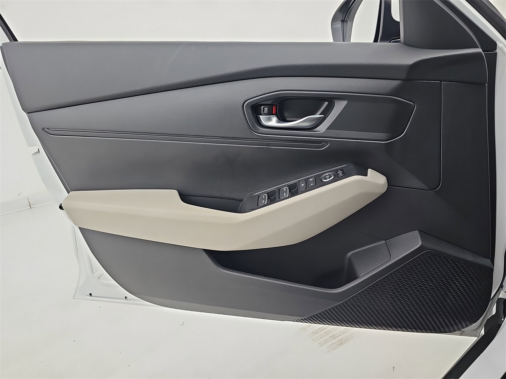 2025 Honda Accord LX photo 26