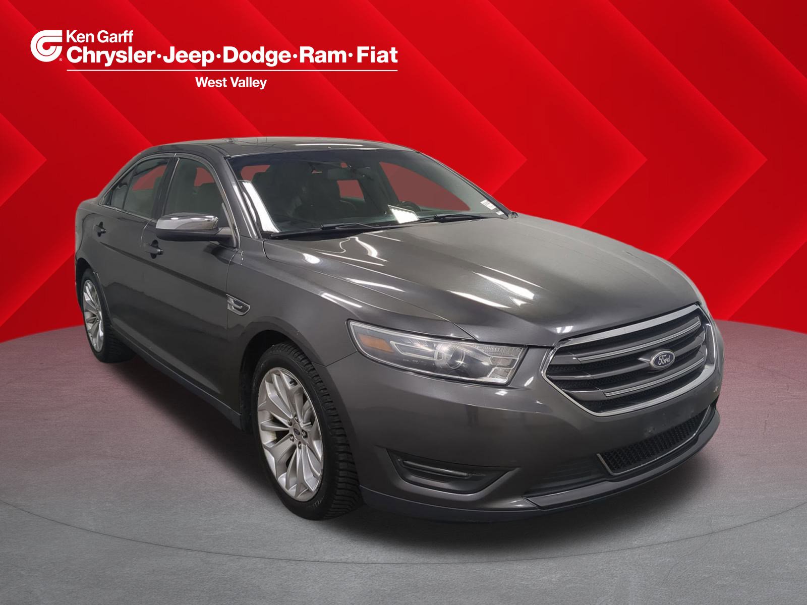 2016 Ford Taurus Limited's photo