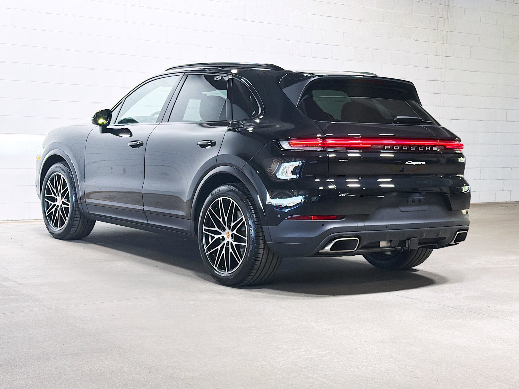 2026 Porsche Cayenne photo 3