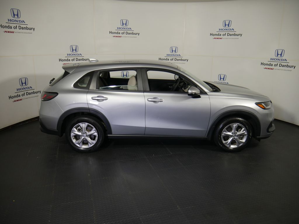 2023 Honda HR-V LX photo 3