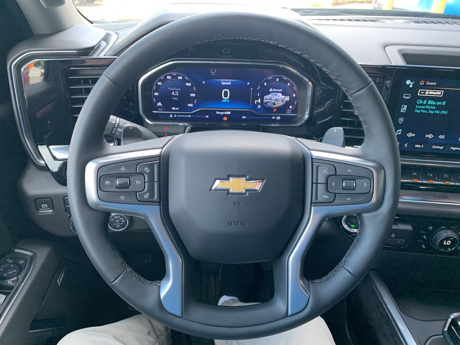 2025 Chevrolet Silverado 1500 LTZ photo 31