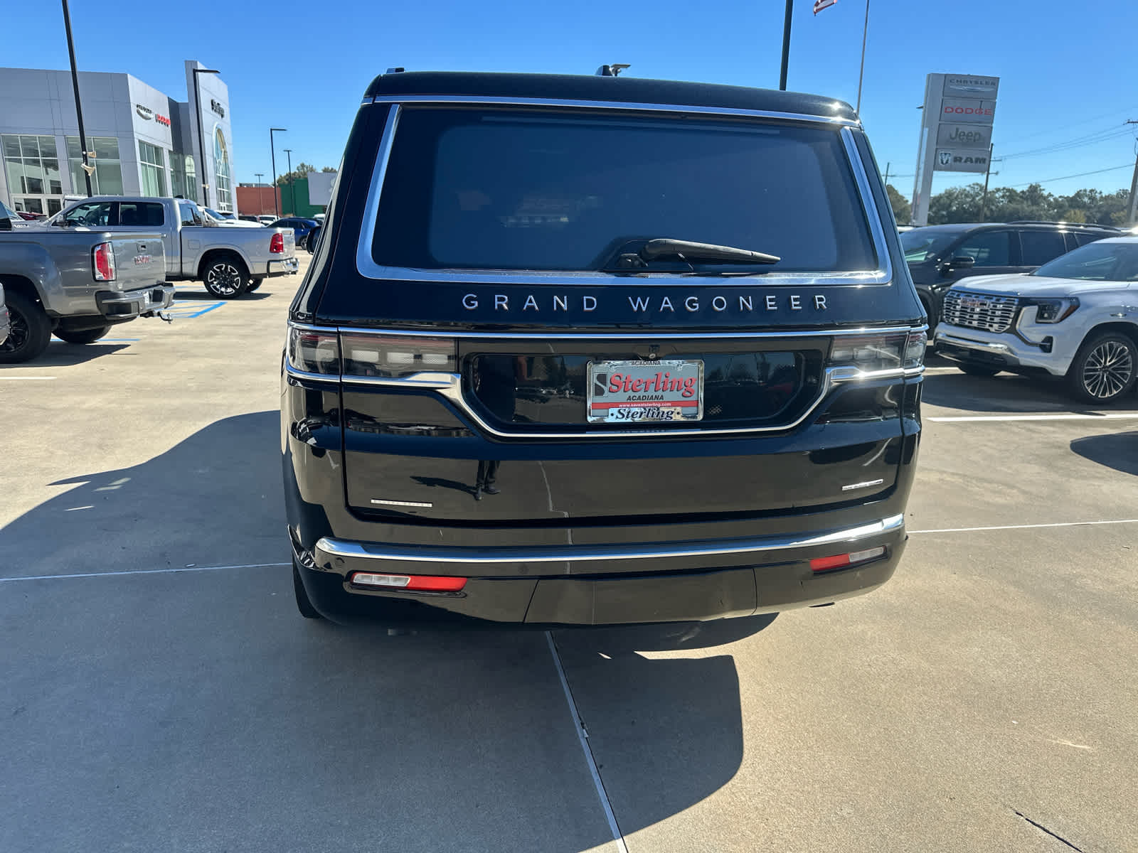 2022 Jeep Grand Wagoneer III photo 4