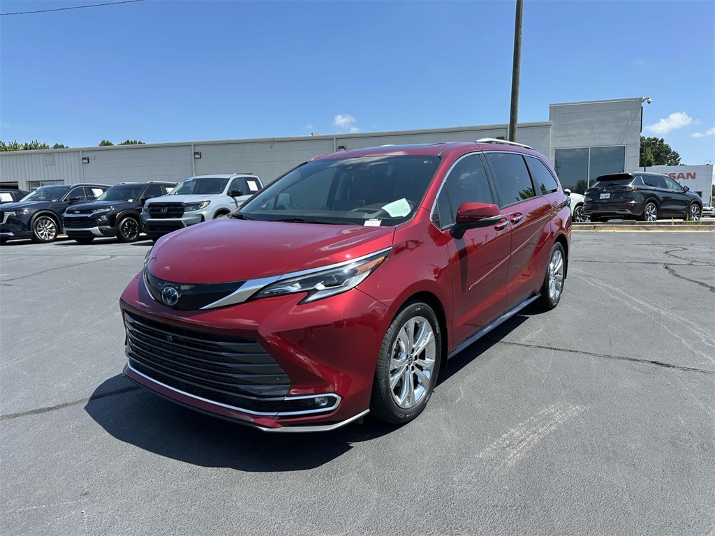 2023 Toyota Sienna Platinum photo 3