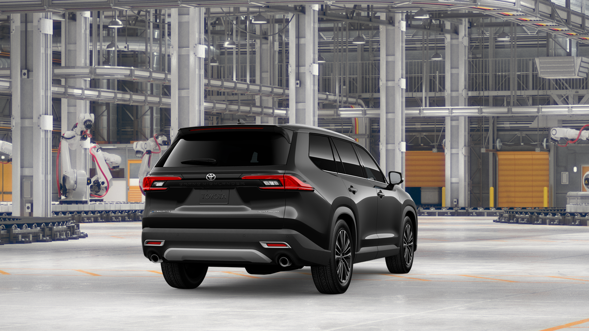2026 Toyota Grand Highlander Hybrid MAX Platinum AWD photo 2
