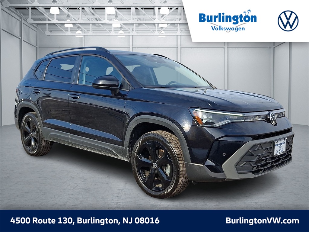 2025 Volkswagen Taos SE Black