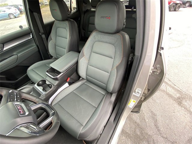 2026 Gmc Terrain AT4 photo 3