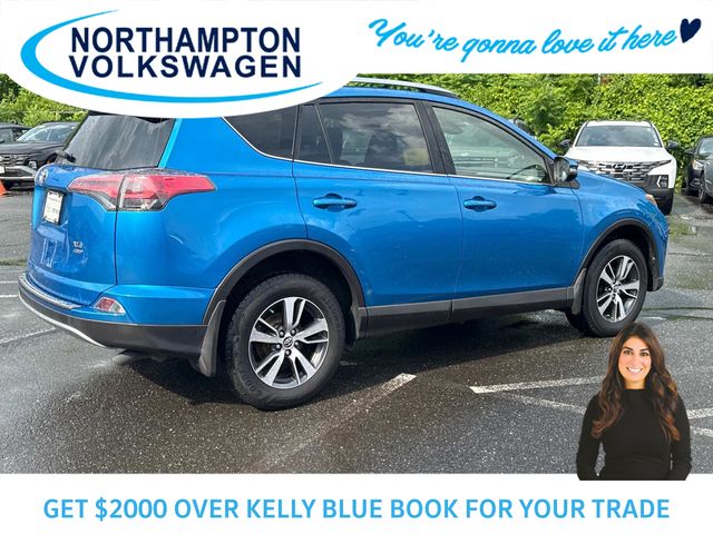2018 Toyota RAV4 XLE photo 4