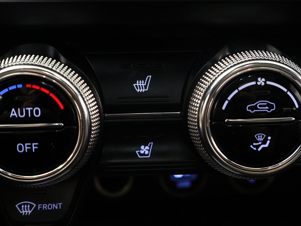 2023 Genesis G70 2.0T Sport Prestige photo 48